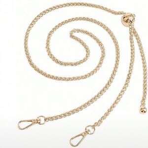 Elegant Gold Chain Accessory